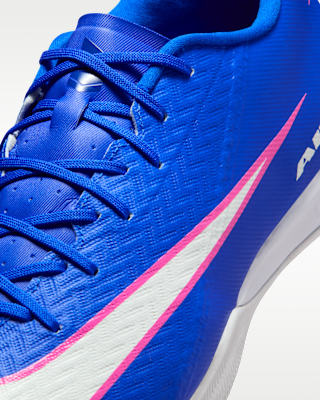 Nike Mercurial Vapor 16 Academy Indoor/Court Low-Top Soccer Shoes